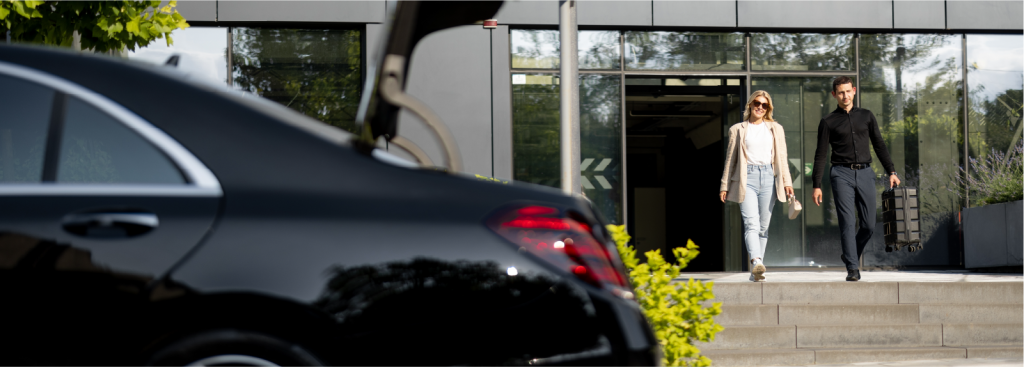 avis-luxury-sedan-premium-experience